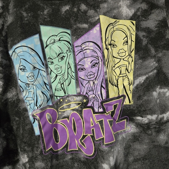 Bratz Girls Large Graphic Long Sleeve Shirt - Picture 3 of 8